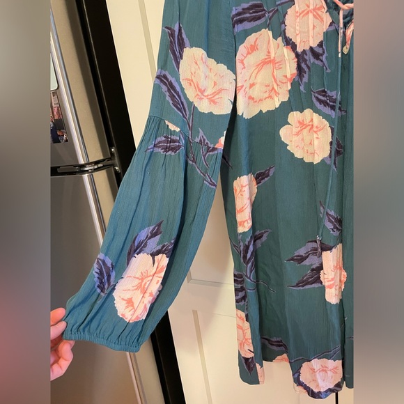 Billabong peony floral dress - Picture 3 of 4